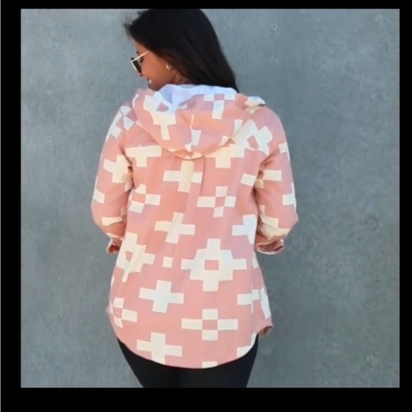 NWT MARLEYLILLY Hooded Aztec Shacket! Jacket hoodie fall warm Size Large NWOT - Picture 3 of 8